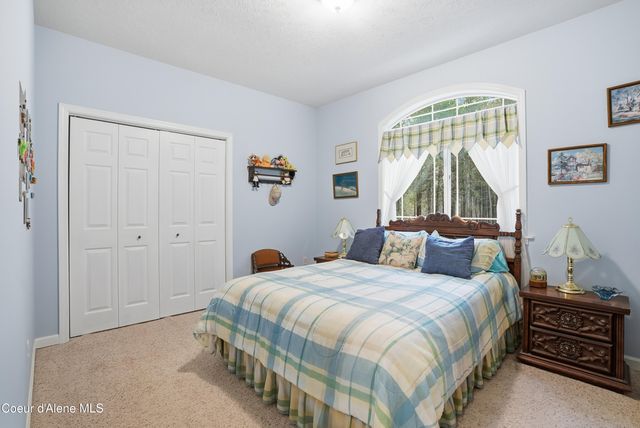 105 E Saltz Ln, Deer Park, WA 99006