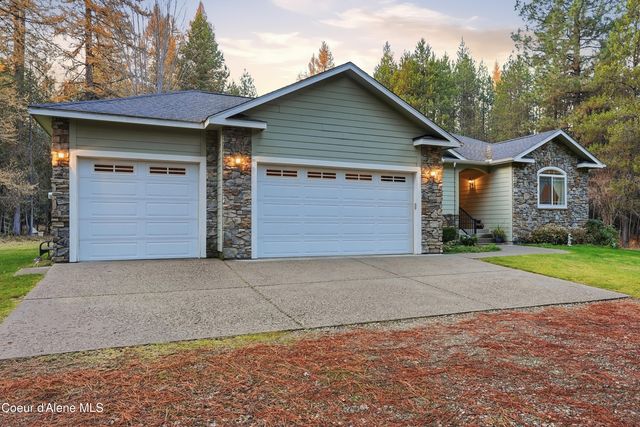 105 E Saltz Ln, Deer Park, WA 99006