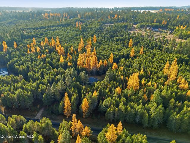 105 E Saltz Ln, Deer Park, WA 99006