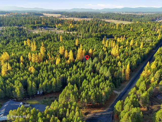 105 E Saltz Ln, Deer Park, WA 99006