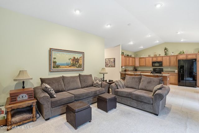 105 E Saltz Ln, Deer Park, WA 99006