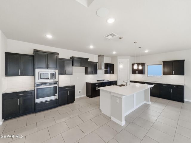 14616 TIERRA BURGOS, El Paso, TX 79938