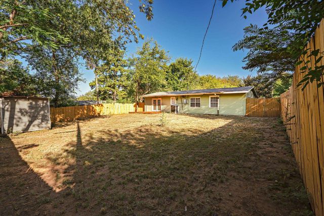 312 Germany Ave, Lone Star, TX 75668