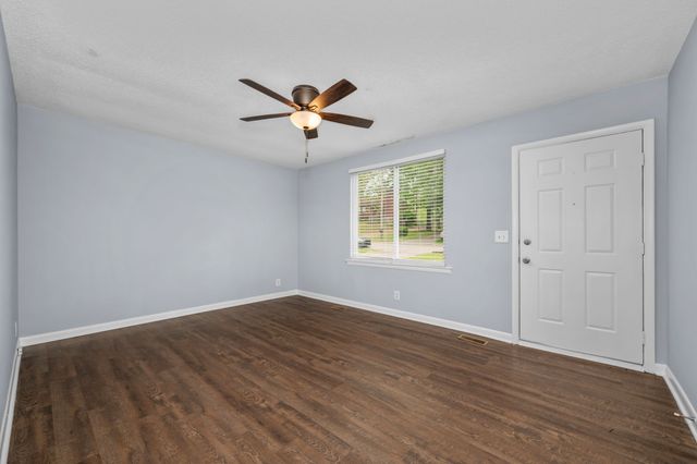 303 Sunrise Cir, Mount Juliet, TN 37122