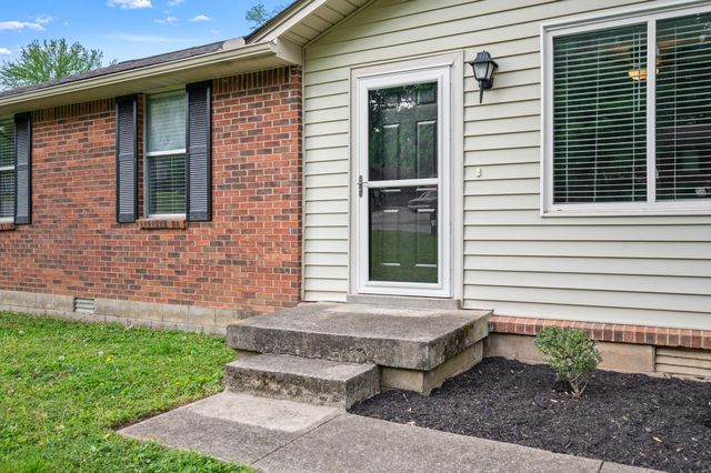 303 Sunrise Cir, Mount Juliet, TN 37122