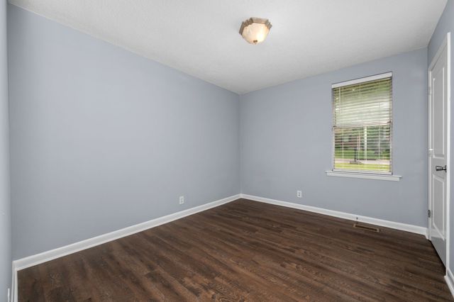 303 Sunrise Cir, Mount Juliet, TN 37122