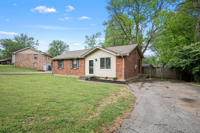 303 Sunrise Cir, Mount Juliet, TN 37122