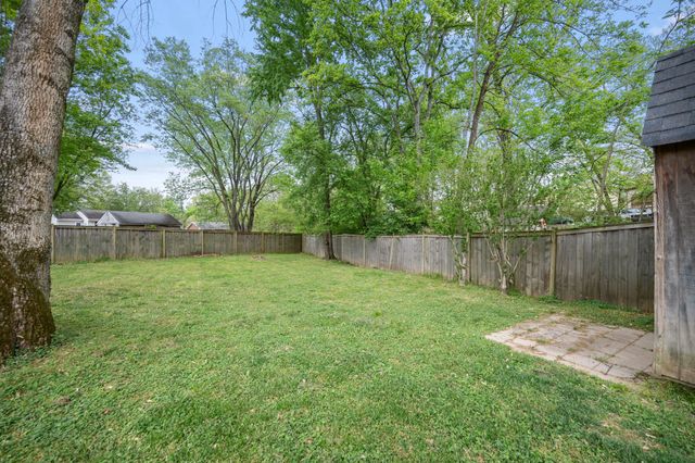 303 Sunrise Cir, Mount Juliet, TN 37122