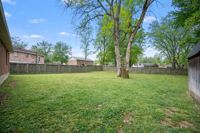 303 Sunrise Cir, Mount Juliet, TN 37122