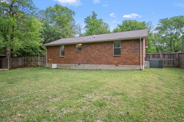 303 Sunrise Cir, Mount Juliet, TN 37122