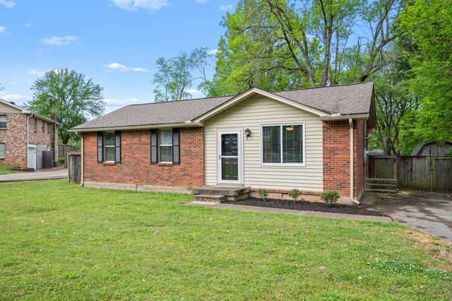 303 Sunrise Cir, Mount Juliet, TN 37122