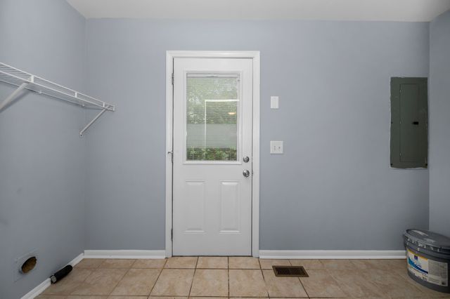 303 Sunrise Cir, Mount Juliet, TN 37122