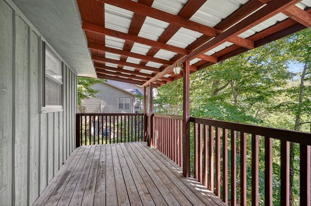 241 Nautilus Pt, Silver Point, TN 38582