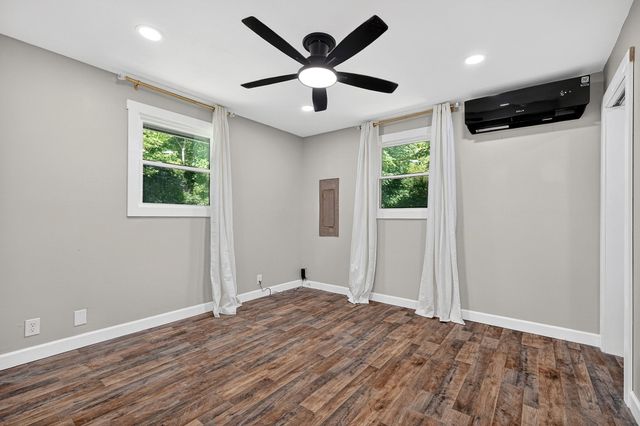 241 Nautilus Pt, Silver Point, TN 38582