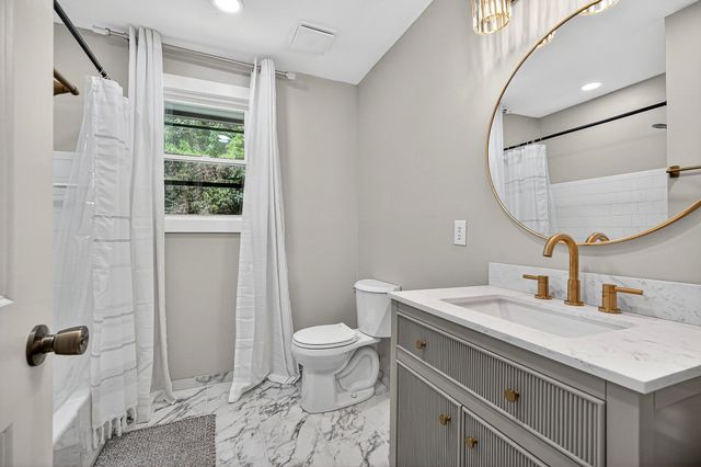 241 Nautilus Pt, Silver Point, TN 38582