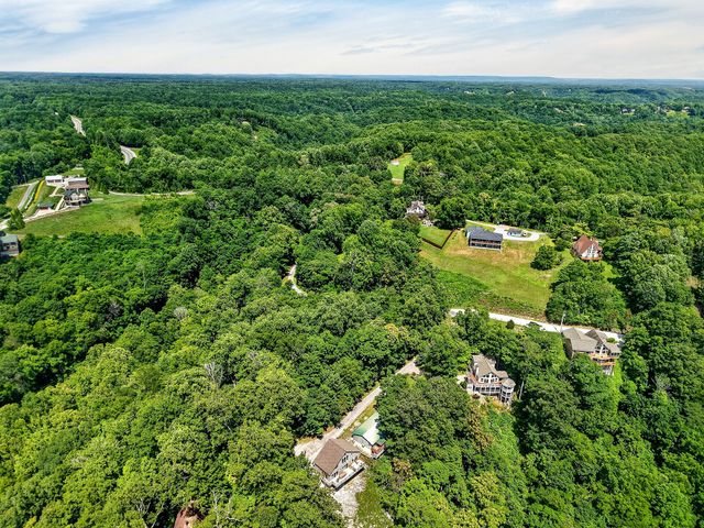 241 Nautilus Pt, Silver Point, TN 38582