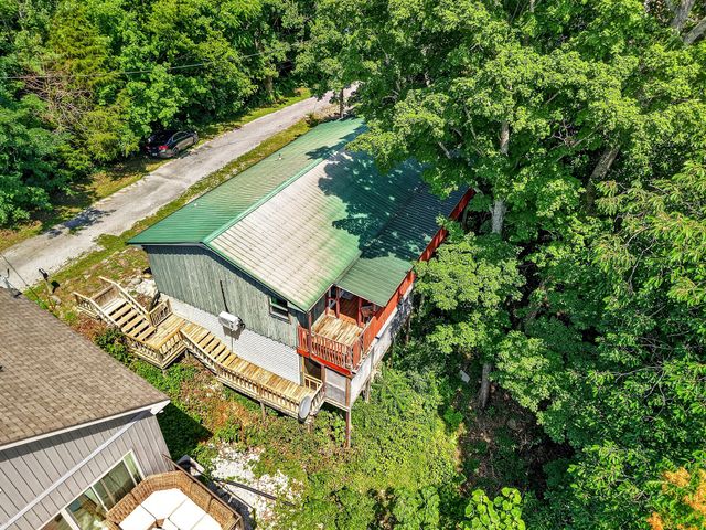 241 Nautilus Pt, Silver Point, TN 38582