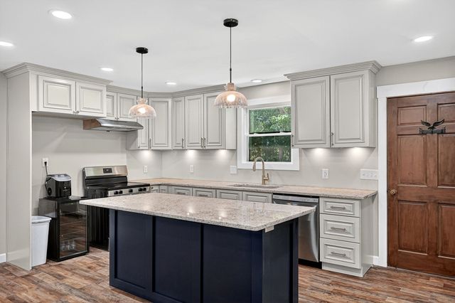 241 Nautilus Pt, Silver Point, TN 38582
