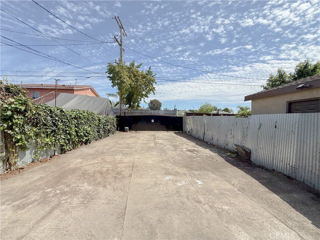 10346 Kalmia Street, Los Angeles, CA 90002