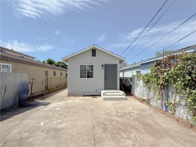 10346 Kalmia Street, Los Angeles, CA 90002