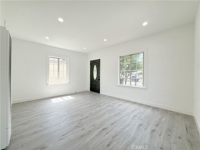 10346 Kalmia Street, Los Angeles, CA 90002