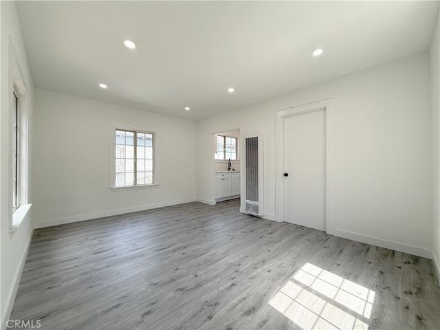 10346 Kalmia Street, Los Angeles, CA 90002