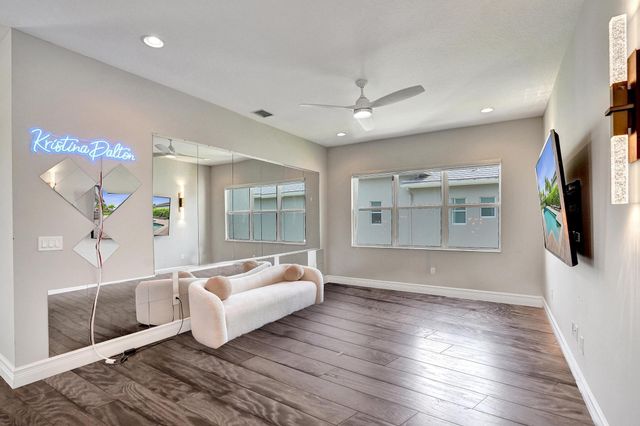 19889 Old Bridgewood Trail, Boca Raton, FL 33498