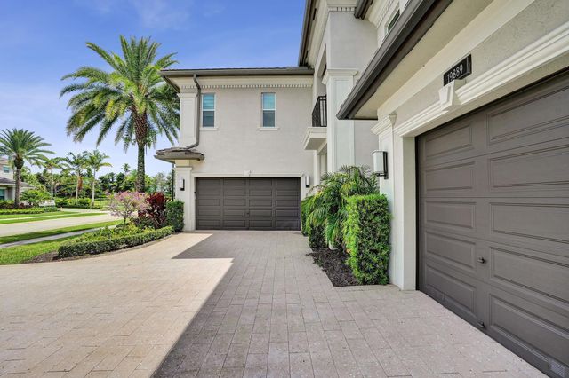 19889 Old Bridgewood Trail, Boca Raton, FL 33498