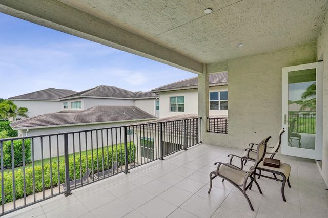 19889 Old Bridgewood Trail, Boca Raton, FL 33498