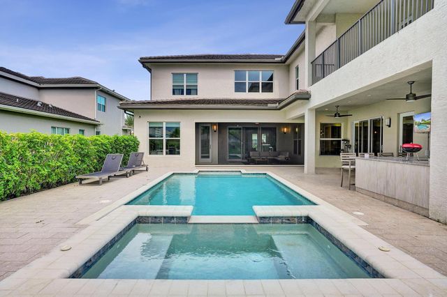 19889 Old Bridgewood Trail, Boca Raton, FL 33498