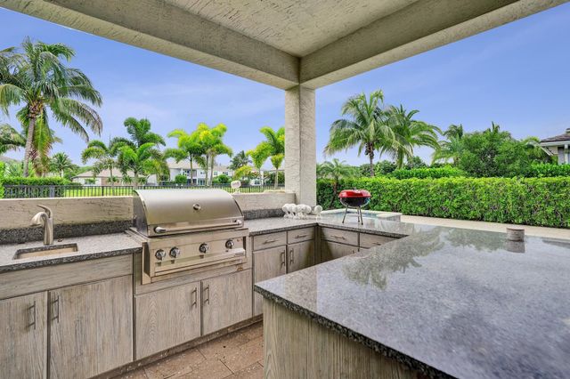 19889 Old Bridgewood Trail, Boca Raton, FL 33498