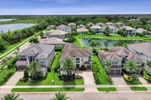 19889 Old Bridgewood Trail, Boca Raton, FL 33498