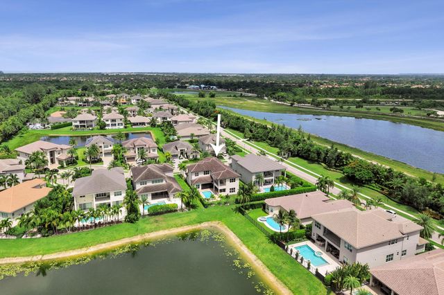 19889 Old Bridgewood Trail, Boca Raton, FL 33498