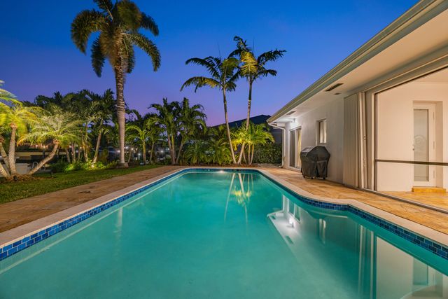 1410 SE 12th Street, Deerfield Beach, FL 33441