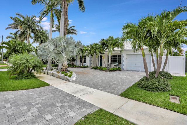 1410 SE 12th Street, Deerfield Beach, FL 33441