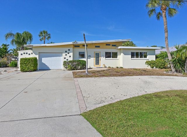 512 KEY ROYALE DRIVE, Holmes Beach, FL 34217