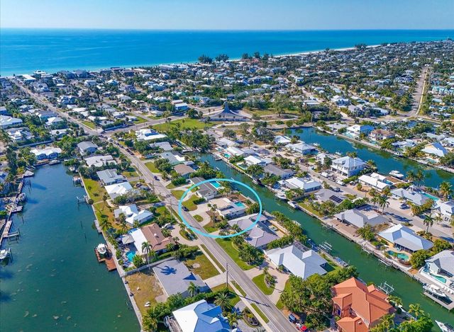 512 KEY ROYALE DRIVE, Holmes Beach, FL 34217