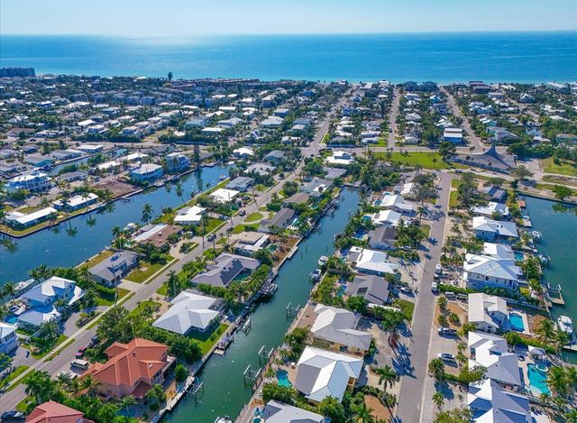 512 KEY ROYALE DRIVE, Holmes Beach, FL 34217