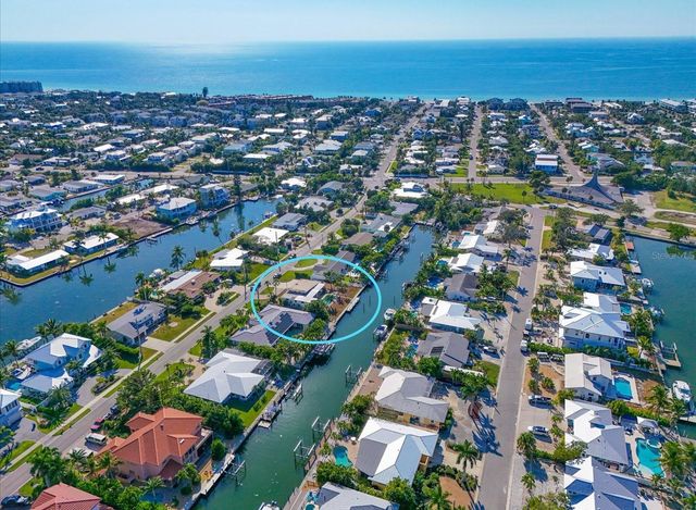 512 KEY ROYALE DRIVE, Holmes Beach, FL 34217