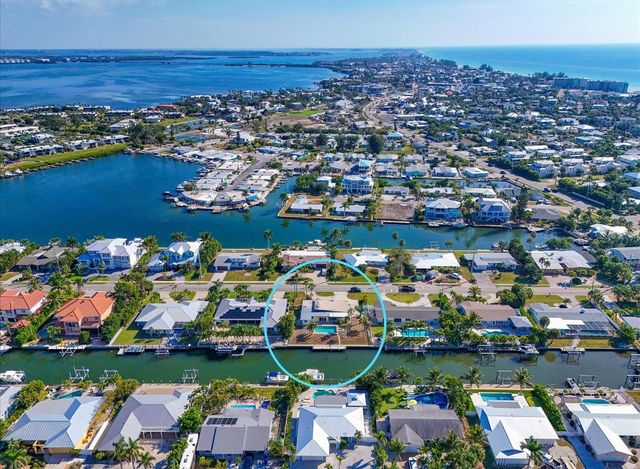 512 KEY ROYALE DRIVE, Holmes Beach, FL 34217