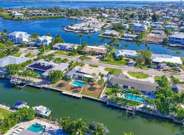 512 KEY ROYALE DRIVE, Holmes Beach, FL 34217