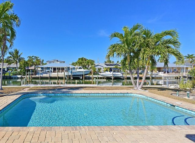 512 KEY ROYALE DRIVE, Holmes Beach, FL 34217