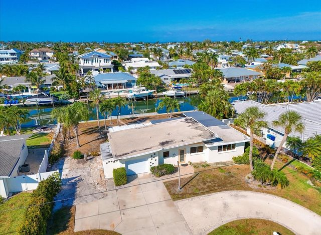512 KEY ROYALE DRIVE, Holmes Beach, FL 34217