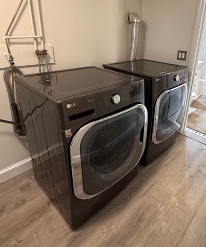 44 Rolling Ln, Newton, MA 02467