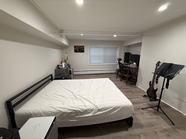 44 Rolling Ln, Newton, MA 02467