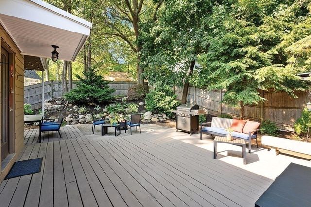 44 Rolling Ln, Newton, MA 02467