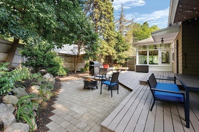 44 Rolling Ln, Newton, MA 02467