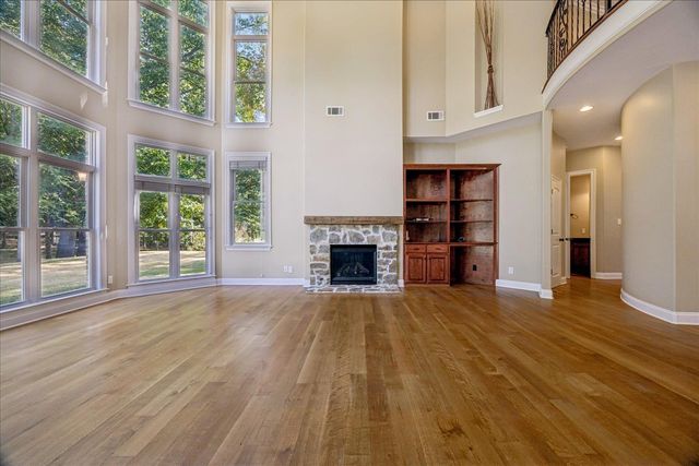 25 LANCASTER DR, Arlington, TN 38002