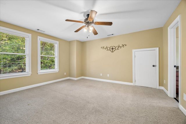 25 LANCASTER DR, Arlington, TN 38002