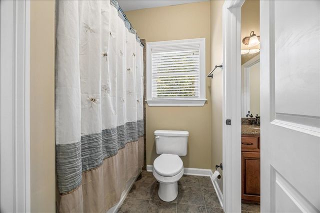 25 LANCASTER DR, Arlington, TN 38002